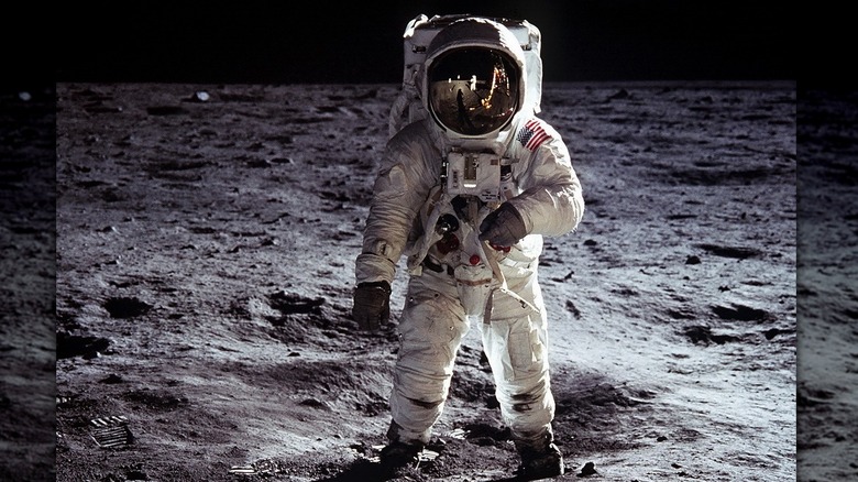 buzz aldrin on moon