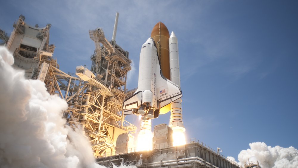 Space Shuttle Atlantis launching