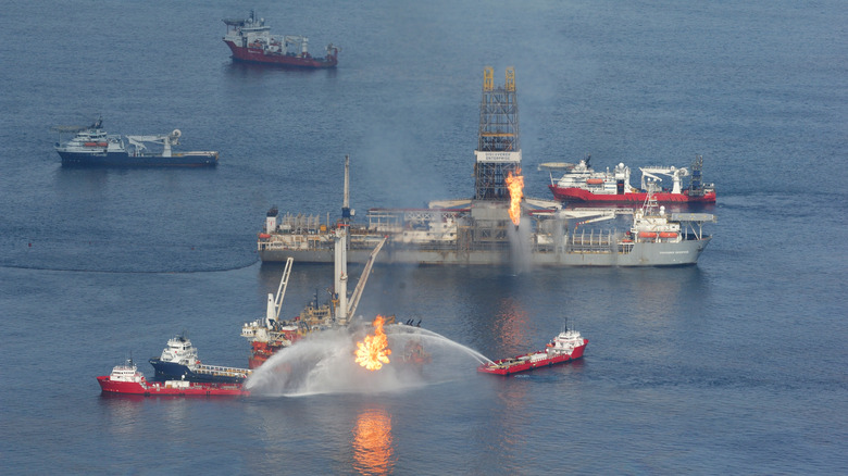 Damage control at the Deepwater Horizon site.