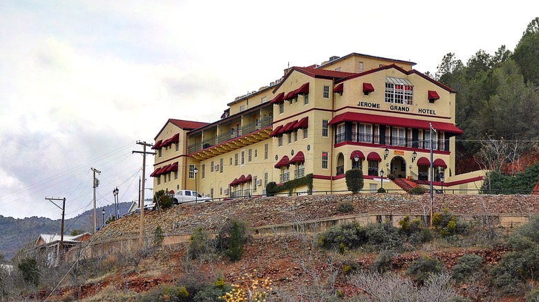 jerome grand hotel