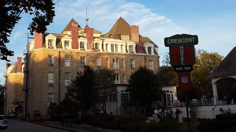 crescent hotel eureka springs