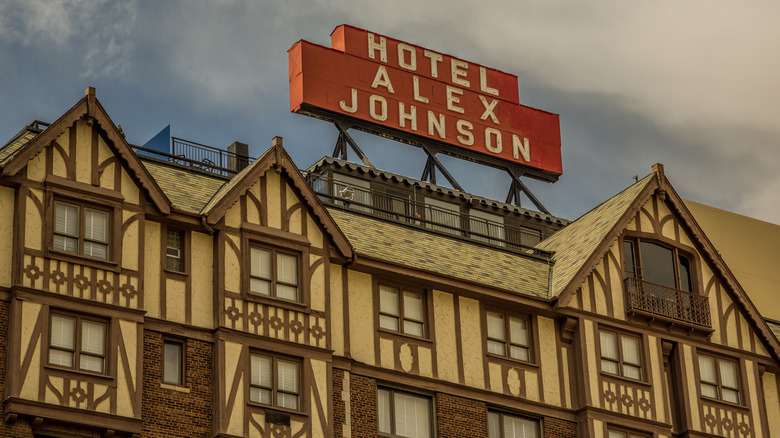 hotel alex johnson