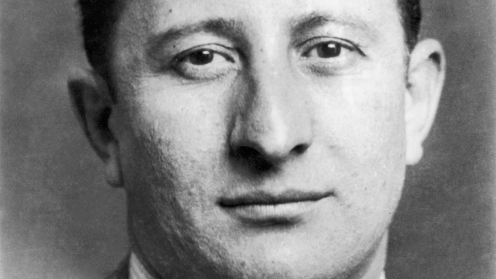 Mugshot of Carlo Gambino from the 1930s