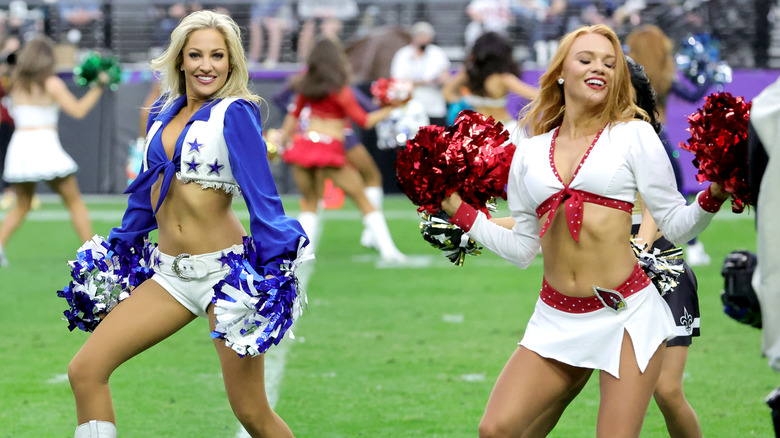 These Seven NFL Teams Don t Have Cheerleaders