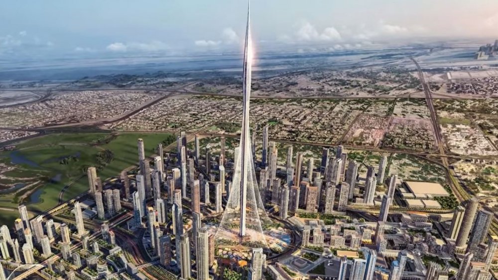 The artistically designed Creek Tower in Dubai