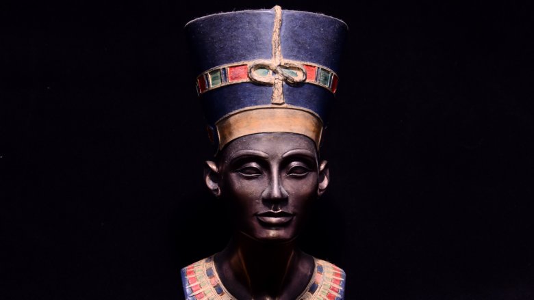 queen nefertiti