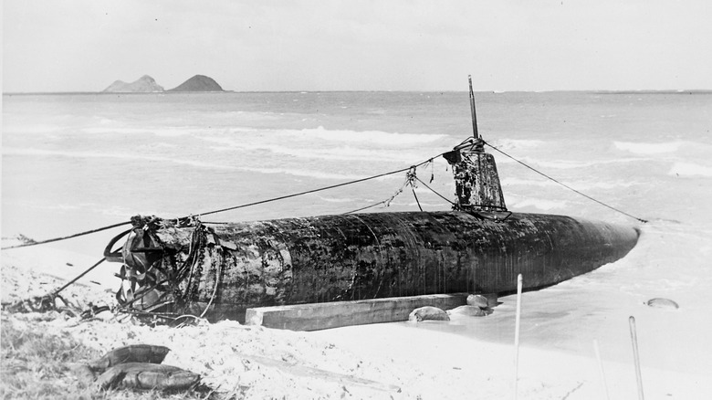 japanese midget sub wreck on oahu beach