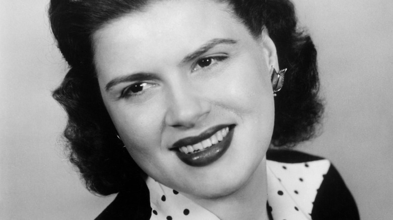 Patsy Cline close-up promotional photo