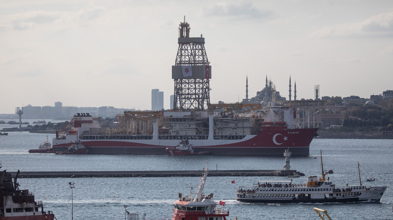 drilling vessels heading into Black Sea