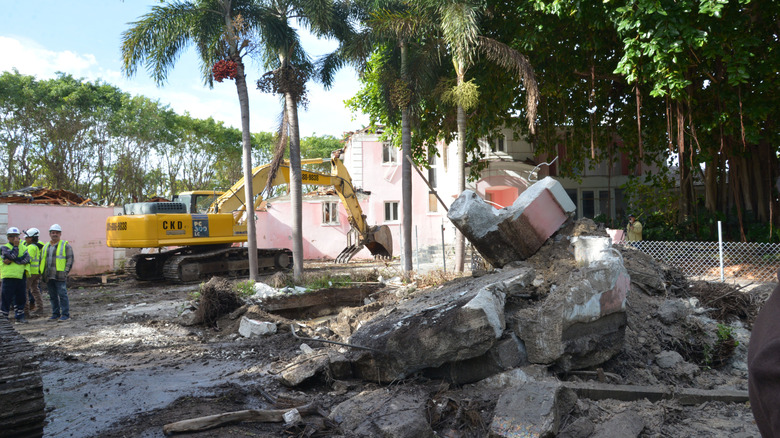 Pablo Escobar's Miami mansion being destroyed