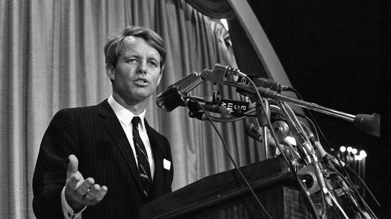 rfk speaking suit mic