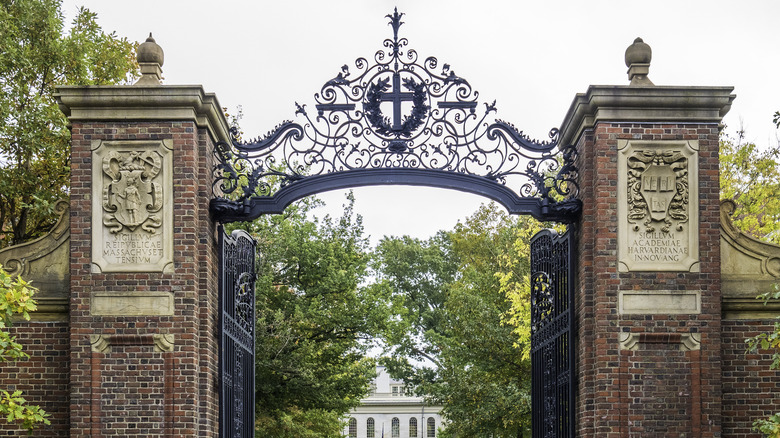 what-is-the-acceptance-rate-of-harvard-divinity-school