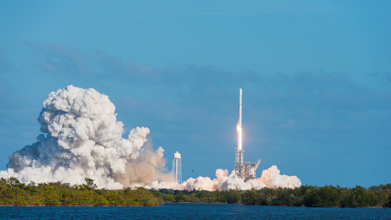 spacex falcon launch