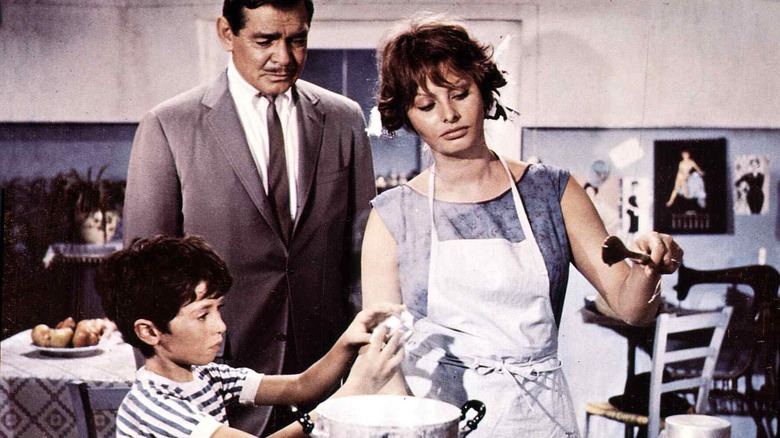 sophia loren cooking in a movie