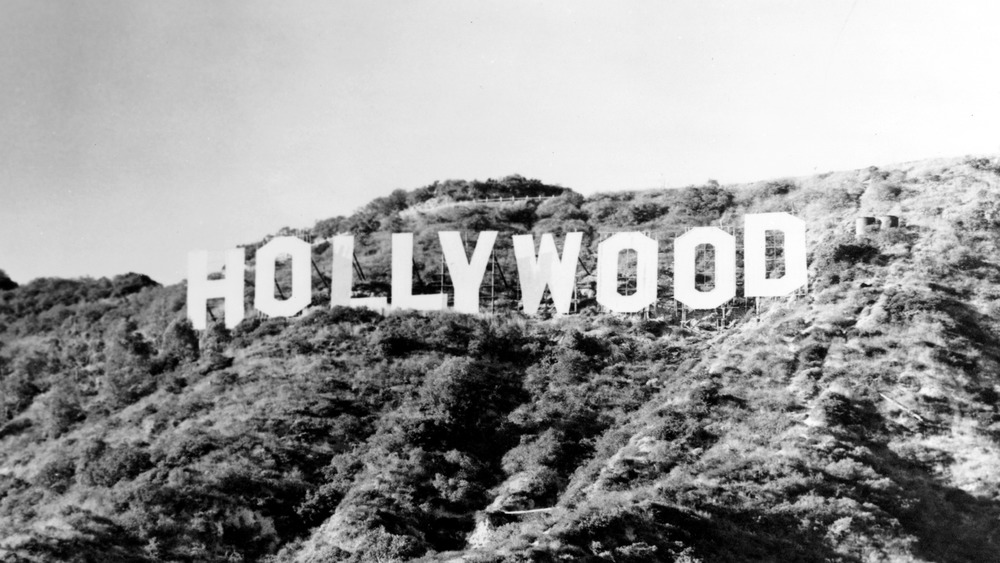 hollywood sign