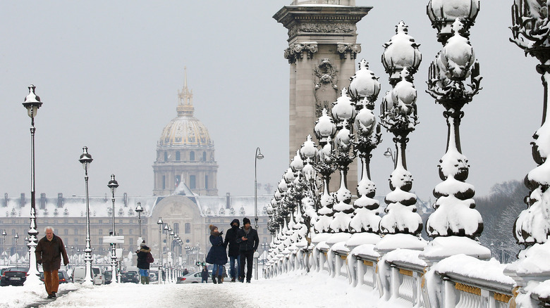 bridge paris in the snow