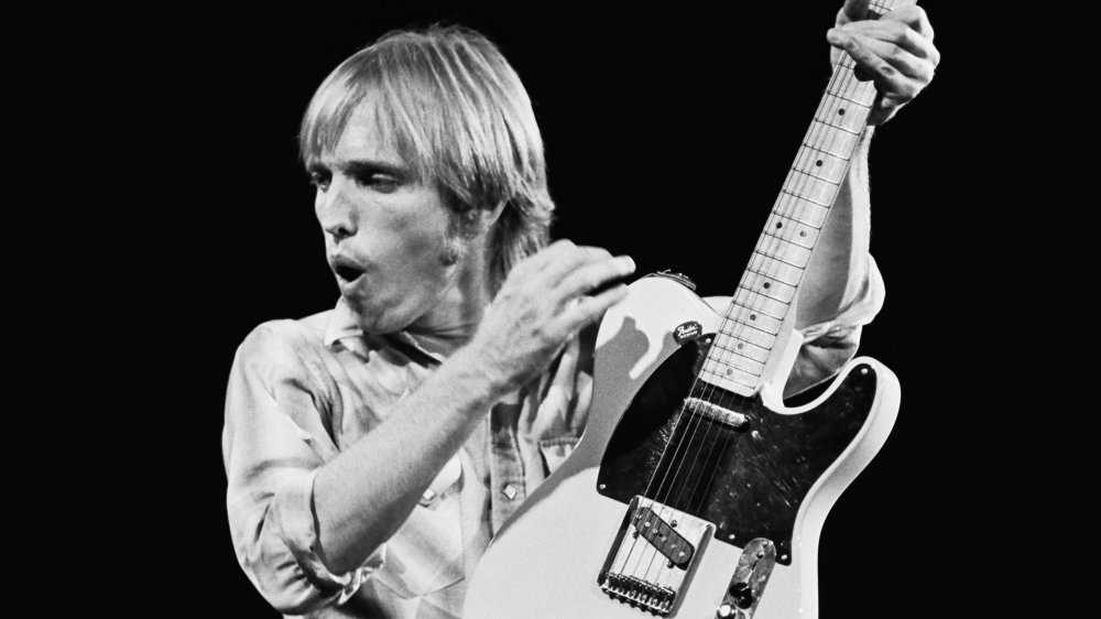 Tom Petty performs in Chicago in 1981