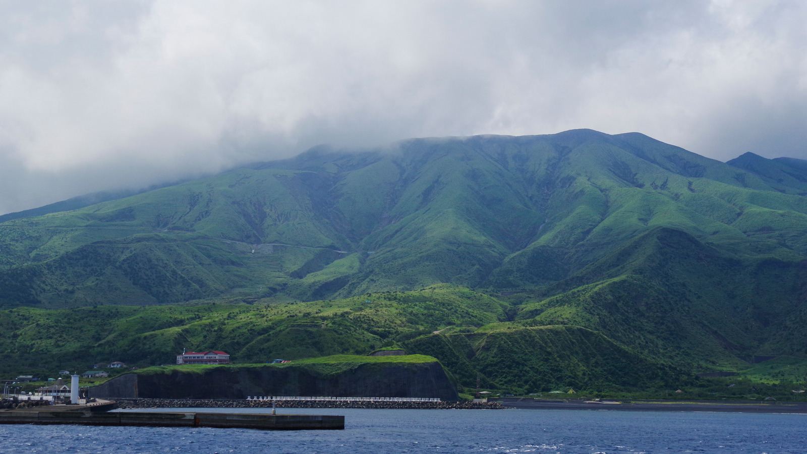 this-japanese-island-is-one-of-the-most-dangerous-places-on-earth