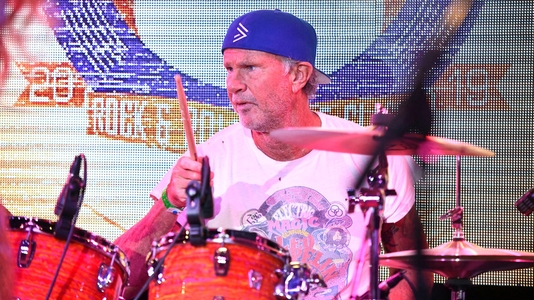 Chad Smith playing the drums