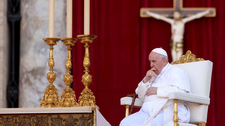 pope francis at a mass