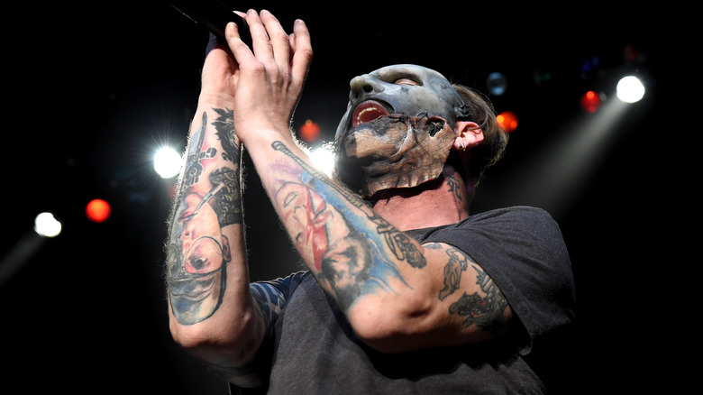 Slipknot's Corey Taylor singing at the Hollywood Palladium in 2016