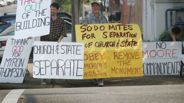 10 Commandments Protests