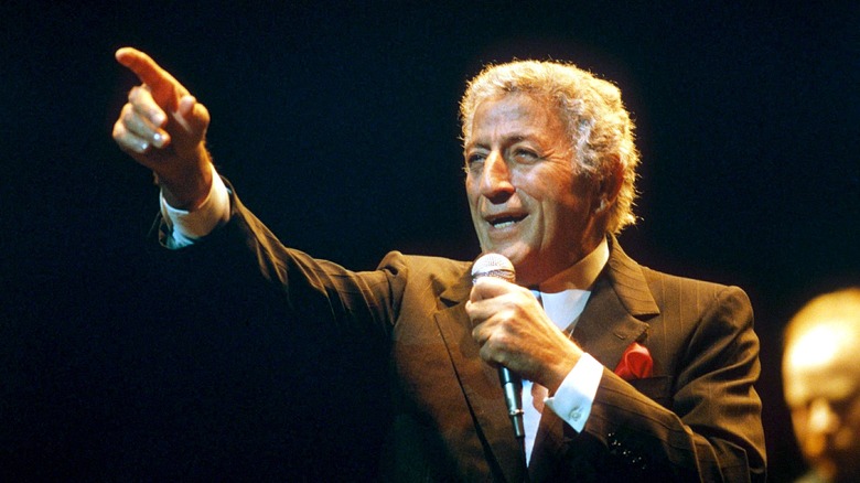 Tony Bennett singing