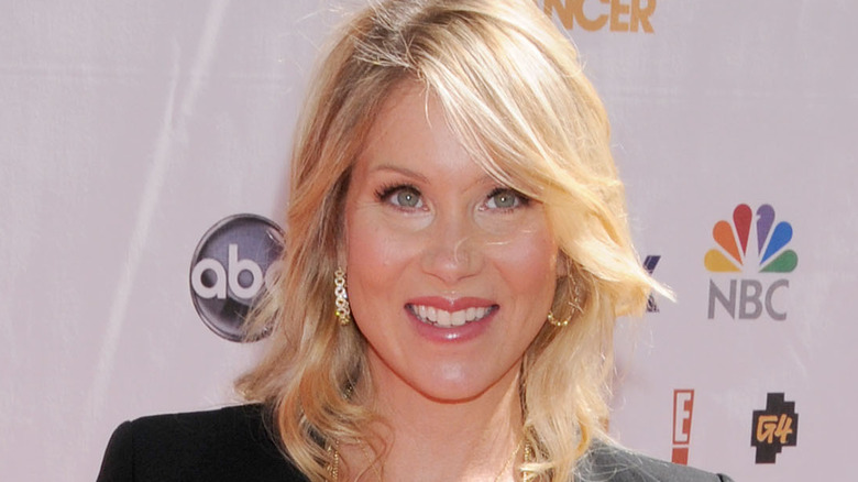 christina applegate big smile at event