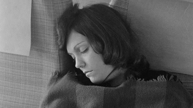 Karen Carpenter sleeping