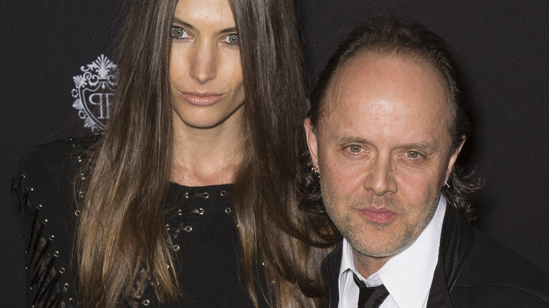 Jessica Miller, Lars Ulrich posing