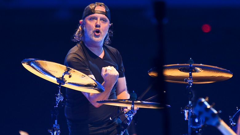 Lars Ulrich performs at concert