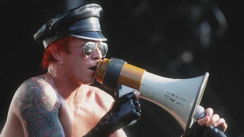 Scott Weiland with megaphone