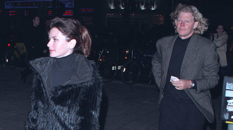 Shania Twain and Mutt Lange walking