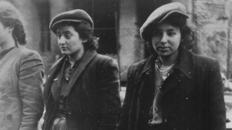 Female resistance fighters standing together