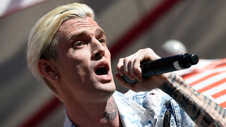 Aaron Carter singing microphone