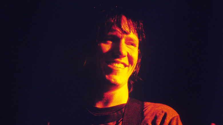 Elliott Smith performing