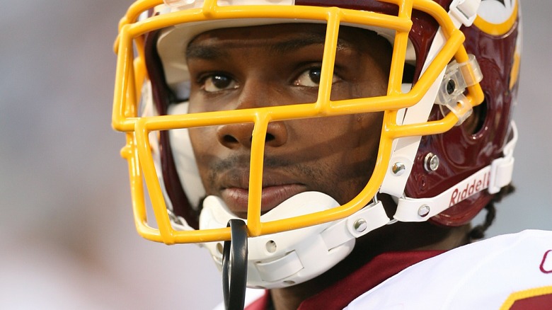 Sean Taylor with Washington helmet