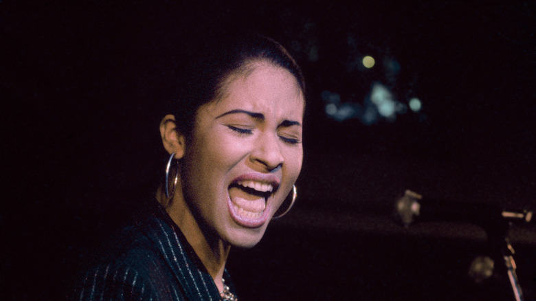 Selena performing