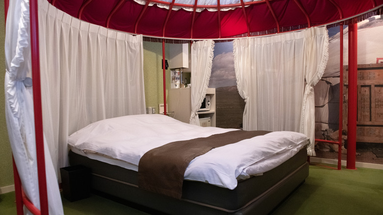 Mongolian yurt-themed love hotel Japan