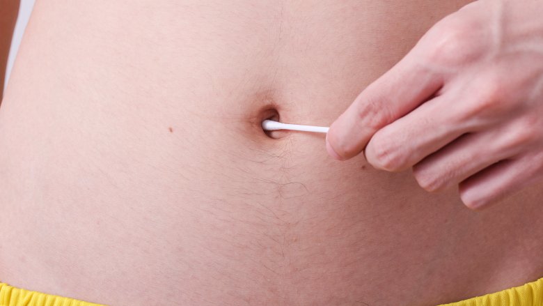 cleaning belly button bacteria