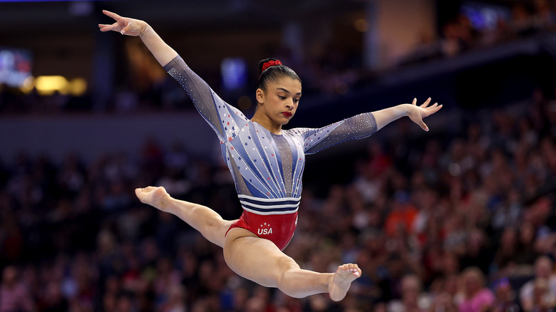 Tiana Sumanasekera on balance beam