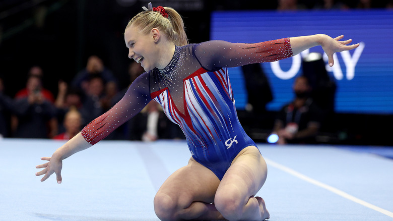 Jade Carey competing in floor exercise