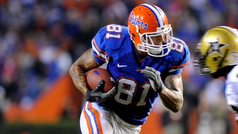 aron hernandez on the field university of florida gators