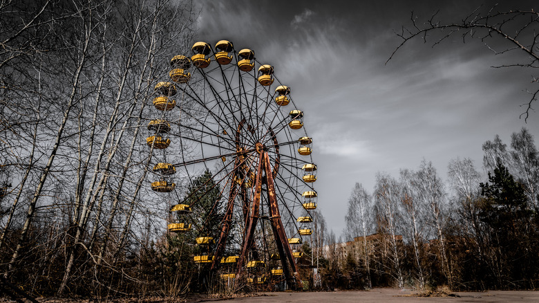 abandoned ferris wheel in Pripyat