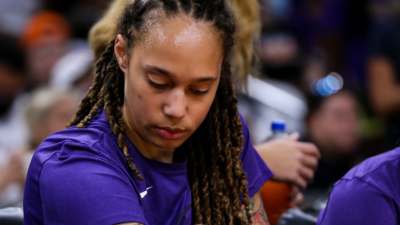 brittney griner warming up