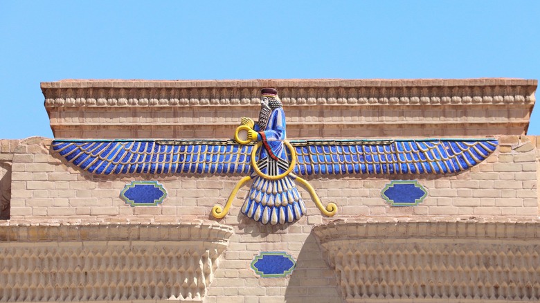 Zoroastrianism symbol on building