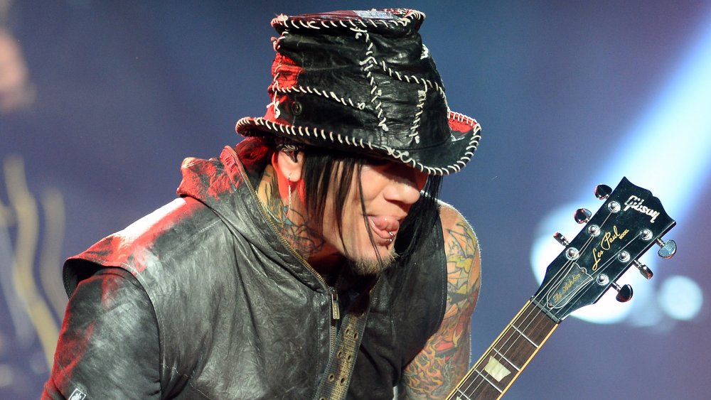 DJ Ashba