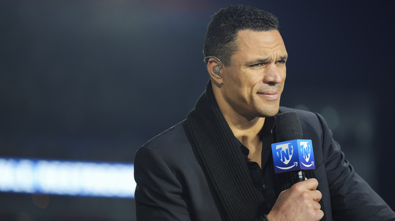 Tony Gonzalez with microphone TNF