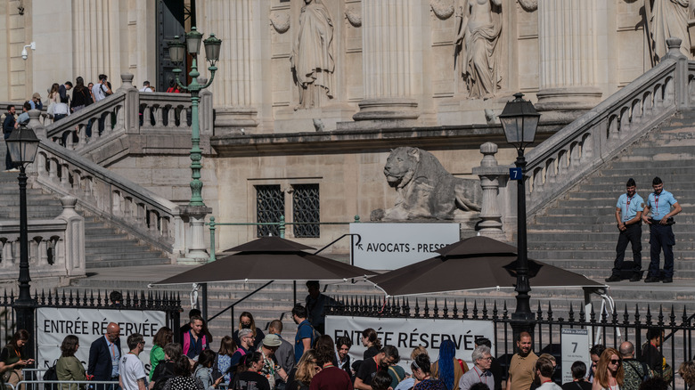 crowd outside palais de justice 2021 Paris attacks trial