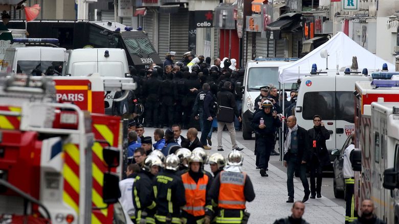 St-Denis November 18th raid police vans